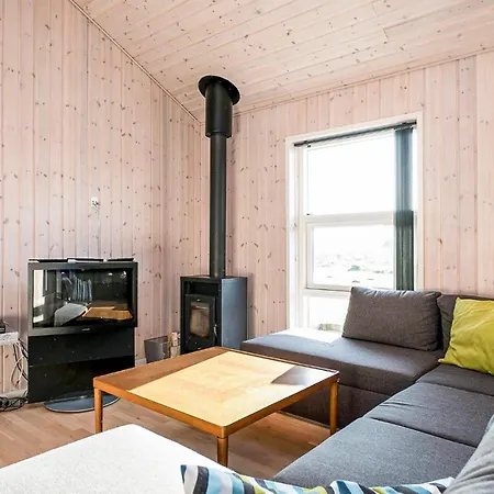 Four-bedroom Holiday In Løkken