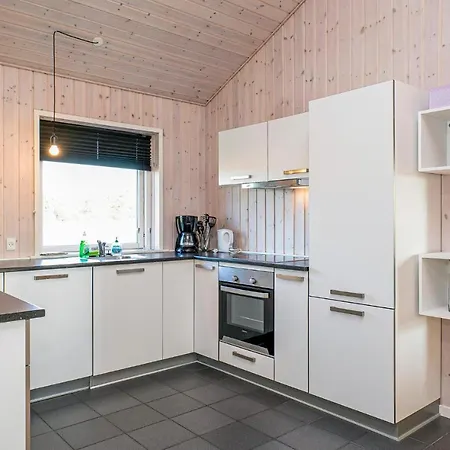 Four-bedroom Holiday In Prázdninový dům
