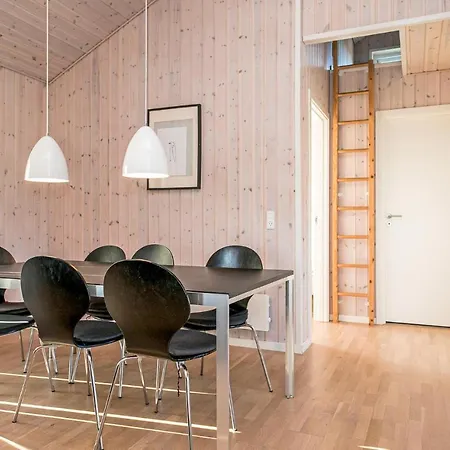 Four-bedroom Holiday In